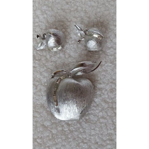 VTG Judy Lee Demi Parure Silvertone & Baguette Apple Clip Earrings & Brooch Set - Picture 2 of 11